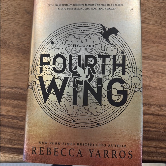 Fourth Wing Book by Rebecca Yarros - Picture 1 of 2